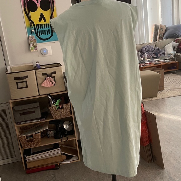 H&M Light Green Sleeveless Dress - Picture 2 of 3